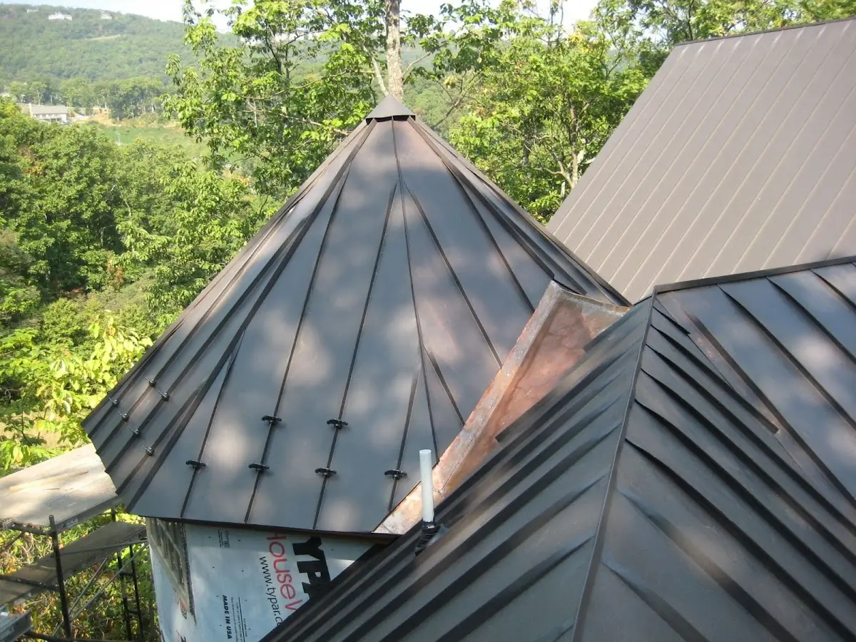 Professional Roof Tarp Installation by Craftsman Roofing in Verdugo Viejo